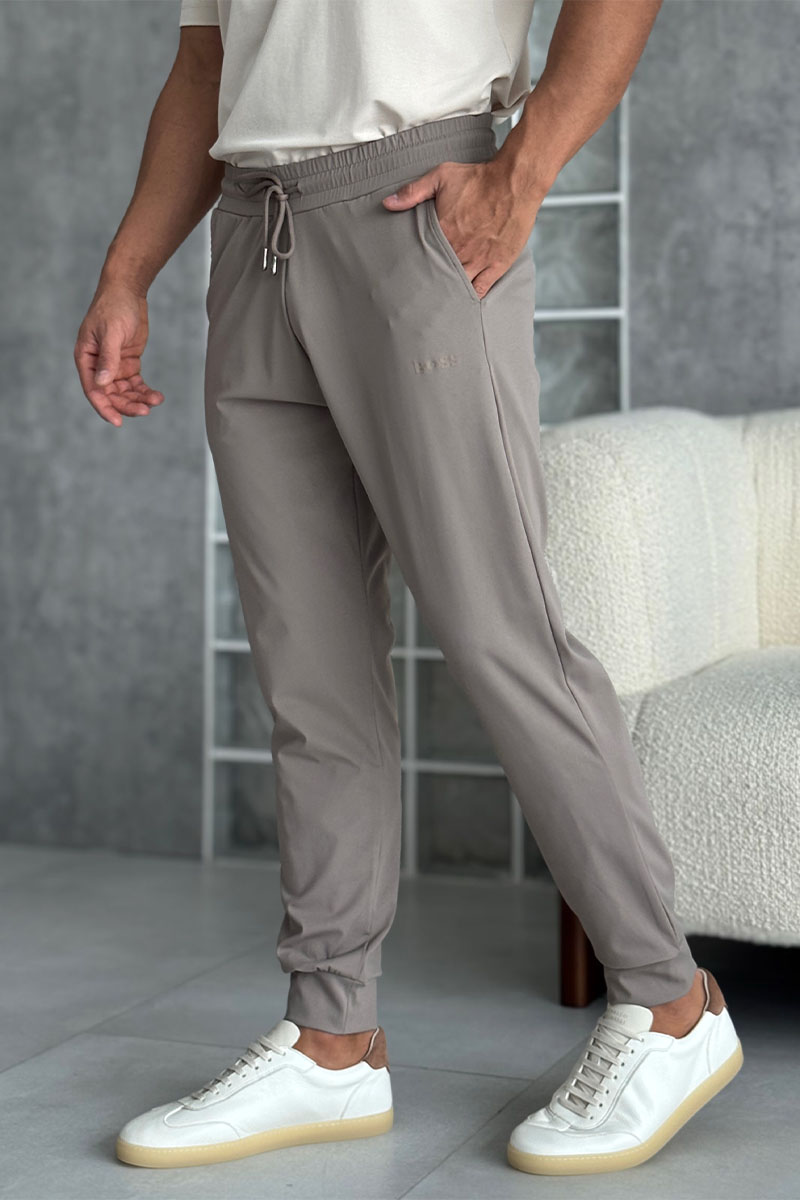 Hugо Воss Спортивный костюм бежевого цвета