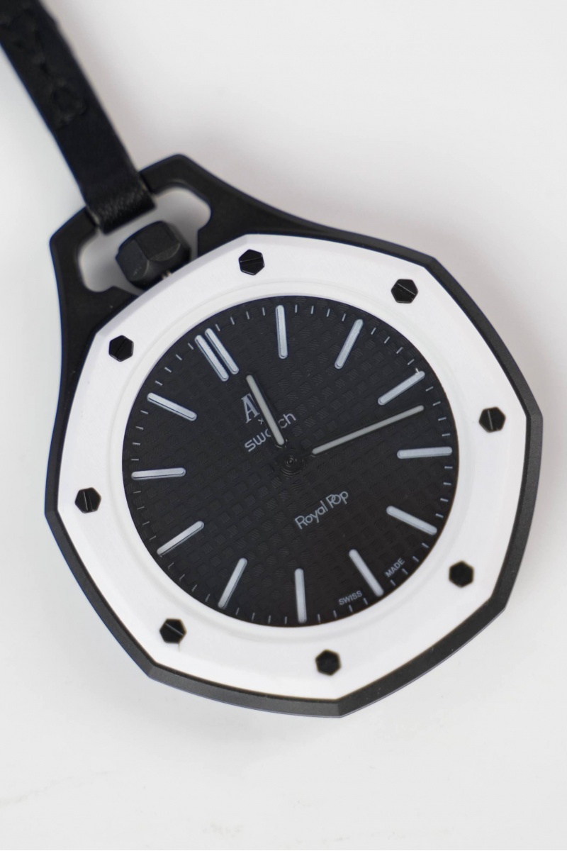 Designer Clothing Часы Audemars Piguet x Swatch "Royal Pop" Ocho Negro premium