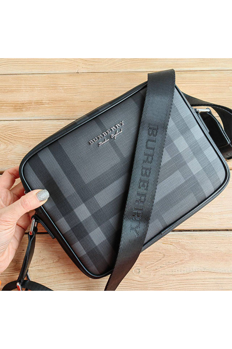 Burberry Кожаная сумка Muswell 22x17 см
