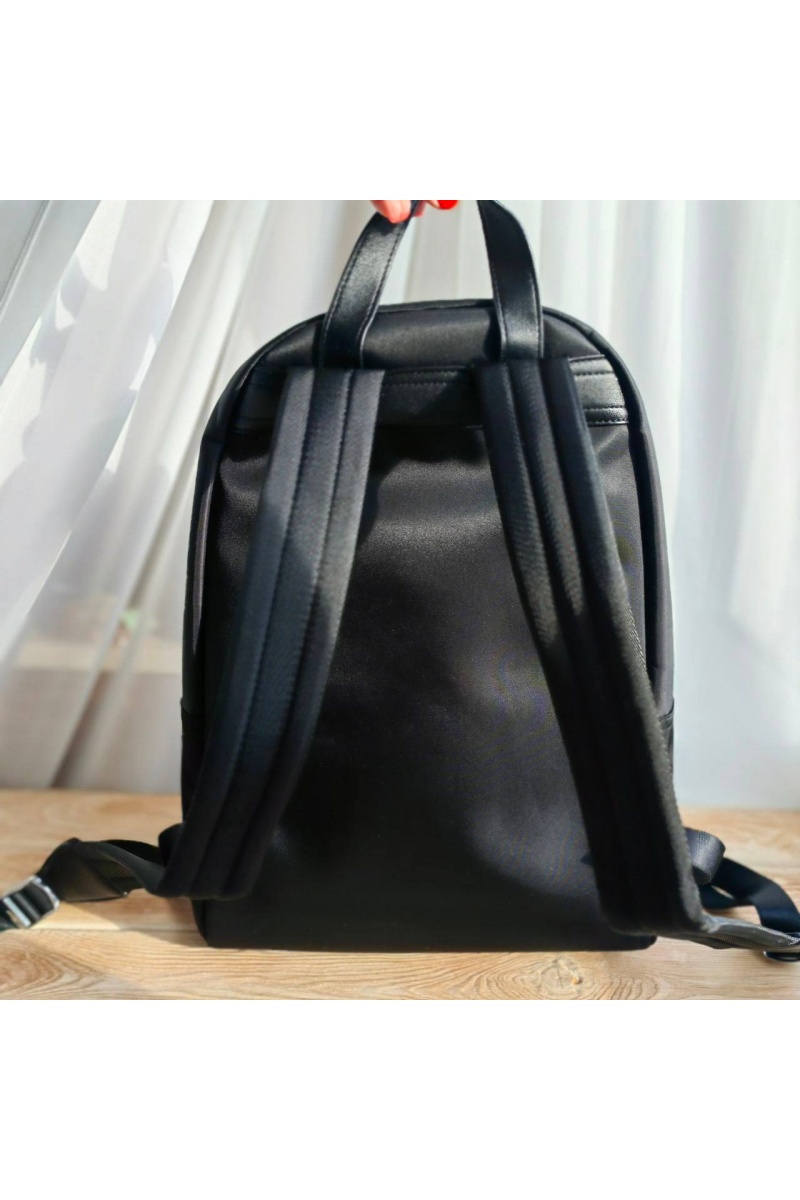 Gucci Нейлоновый рюкзак чёрного цвета 41x30.5 см