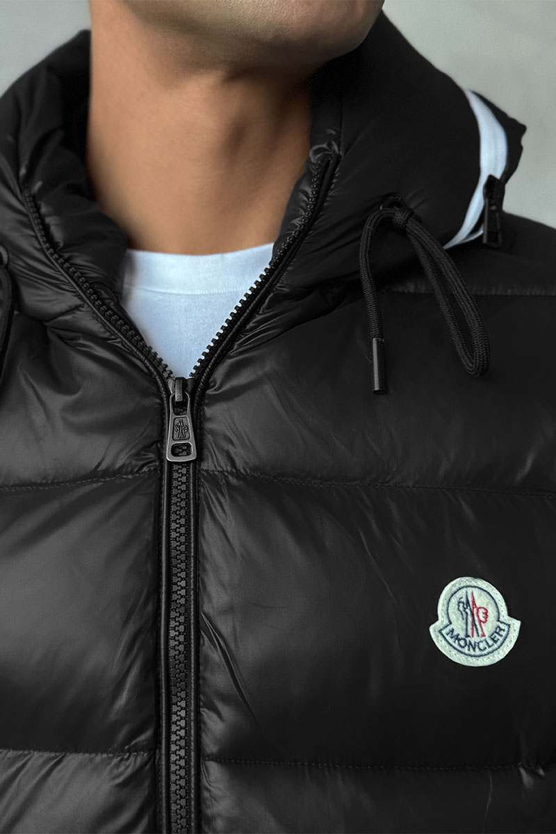 Moncler Мужской чёрный жилет Cardamine logo-patch 