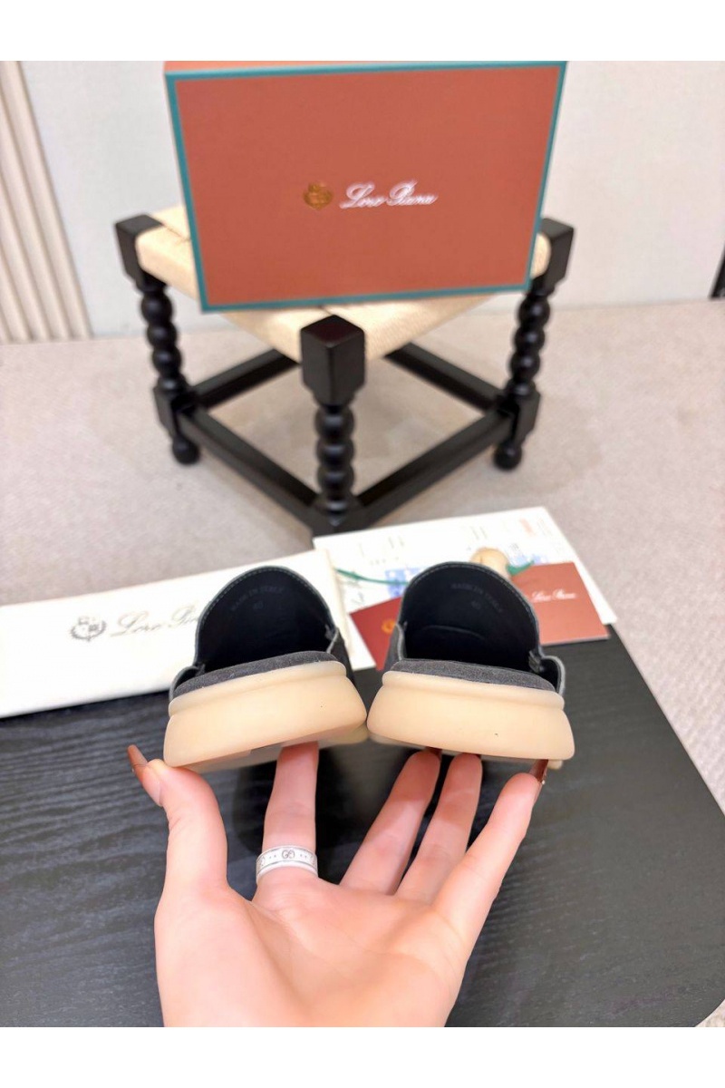 Loro Piana Мужские замшевые шлёпанцы Loro Piana