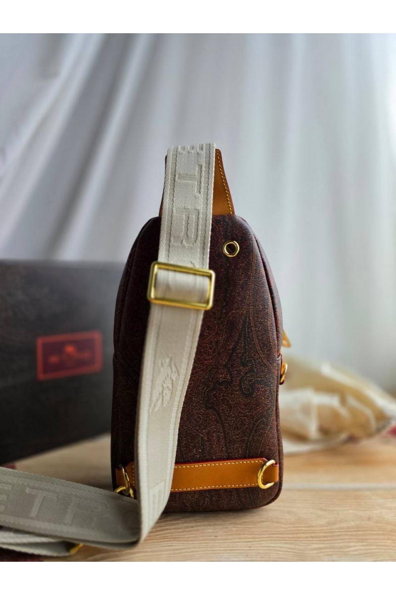 Etro Кожаная сумка Sling с узором пейсли 28x18 см