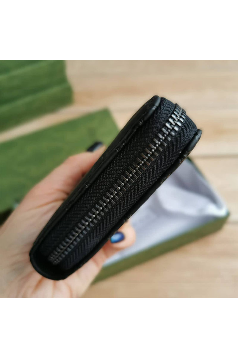 Gucci Кожаное портмоне GG embossed 20х10.5 см