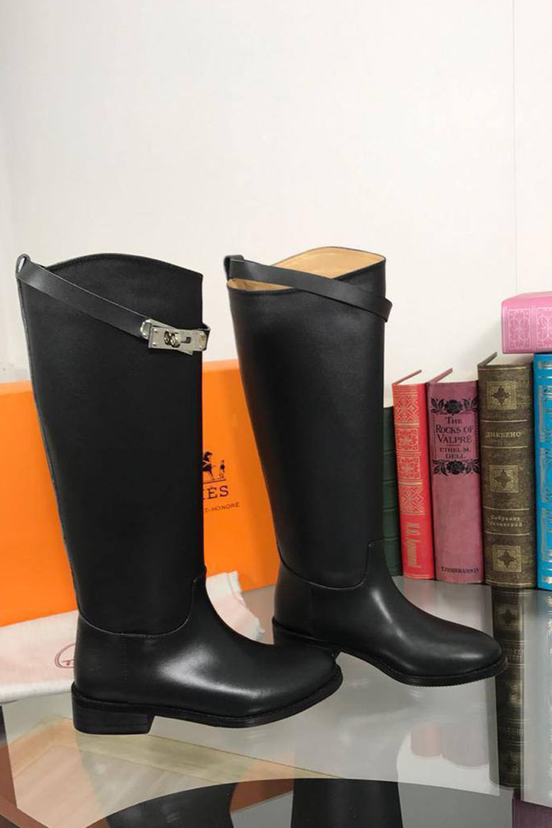 Hermes Женские кожаные сапоги чёрного цвета