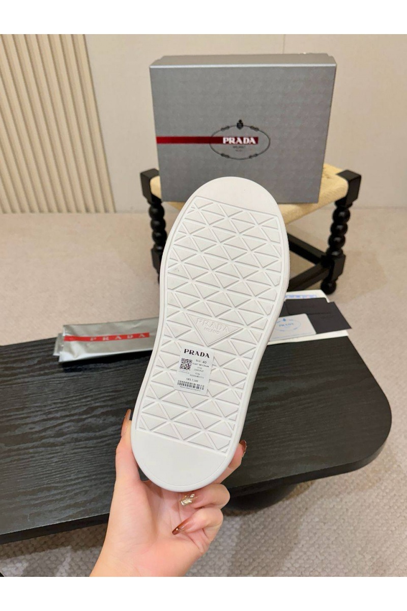 Prada Комбинированные кроссовки logo-plaque