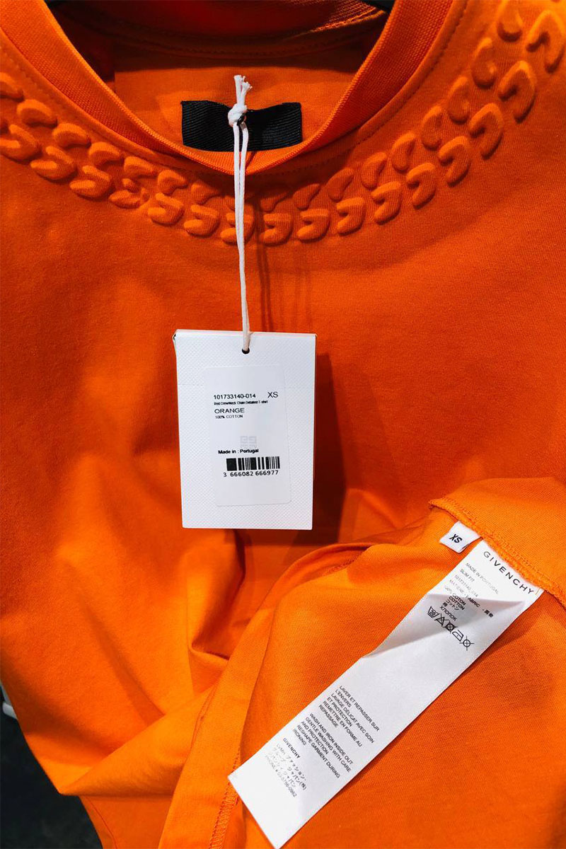 Givenchy Оранжевая футболка embossed mock chain detail
