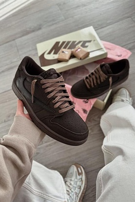 Кроссовки Travis Scott x AJ1 Low "Velvet Brown"