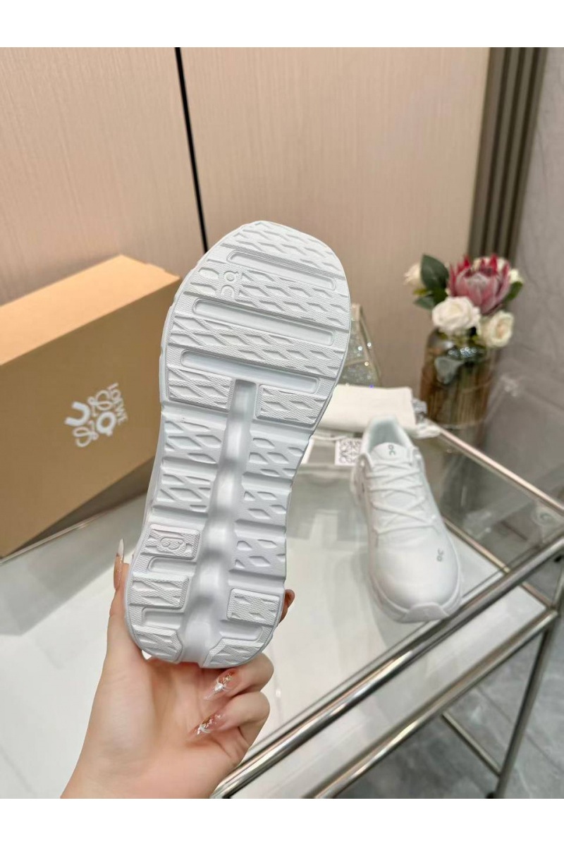 Designer Clothing Женские кроссовки On Cloudtilt premium
