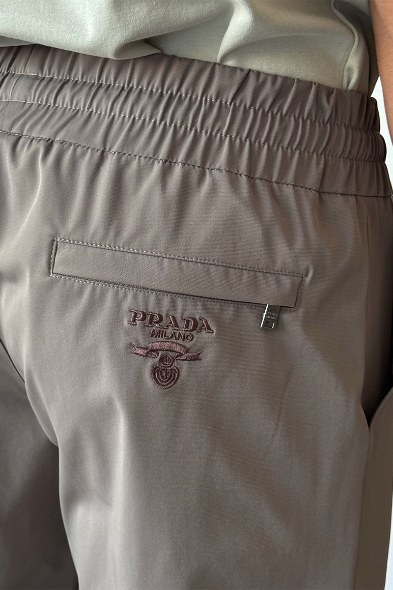 Prada Мужские штаны коричневого цвета