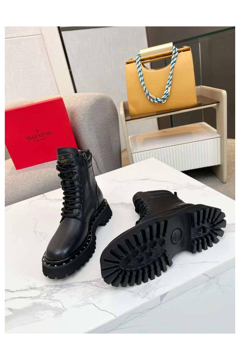 Valentino Женские кожаные ботинки с мехом 