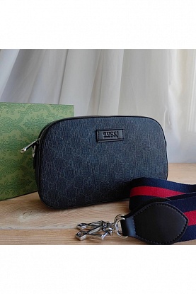 Сумка-мессенджер GG Supreme 23x15 см