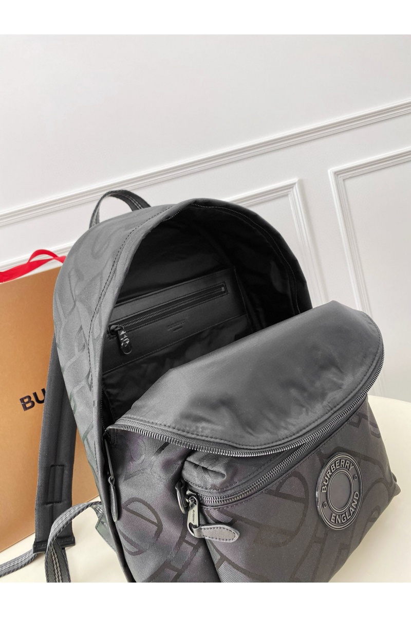 Burberry Рюкзак чёрного цвета TB Monogram Premium 30.5x14.5x42.5 см