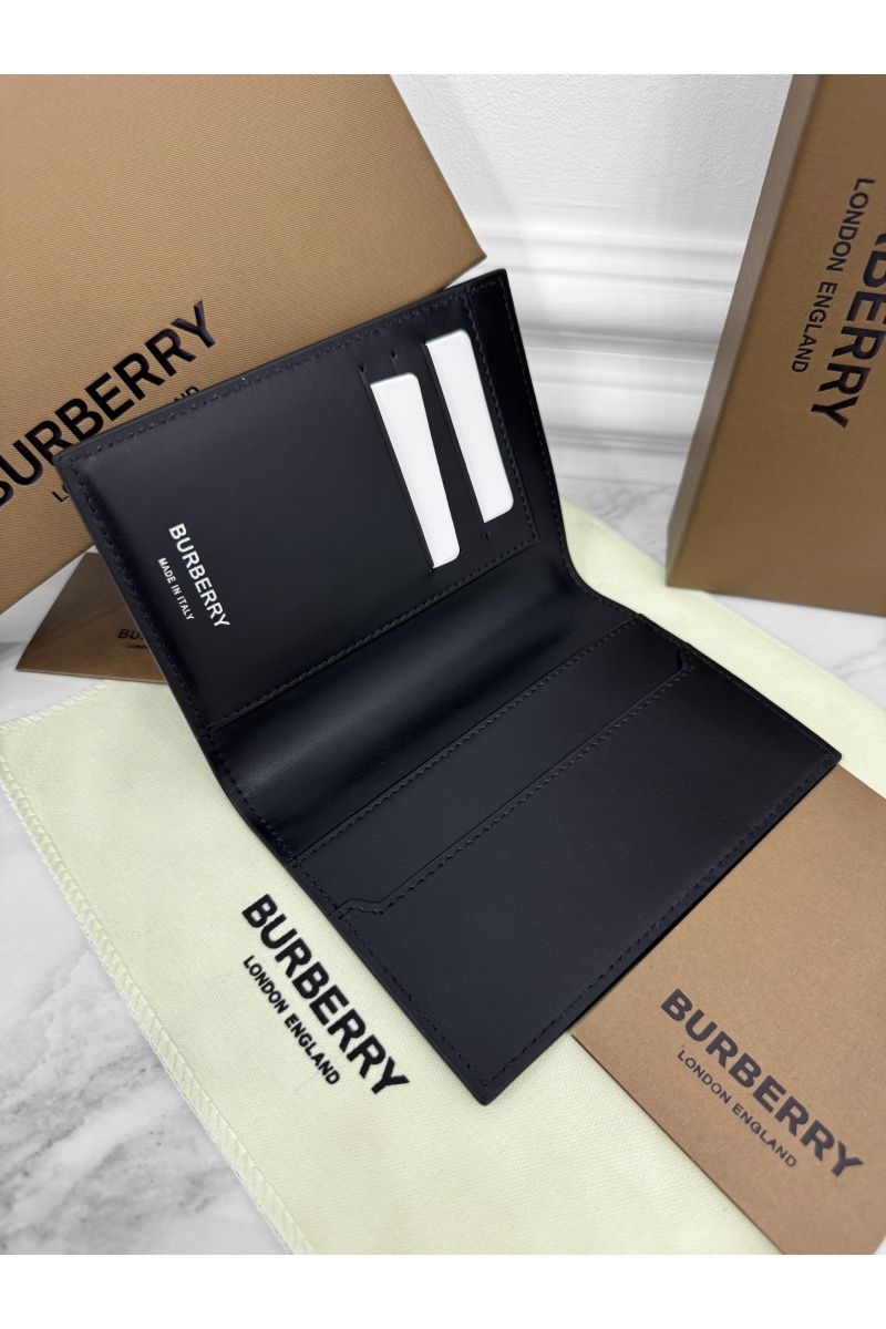 Burberry Кожаная обложка для паспорта Check Premium 14x10x2 см