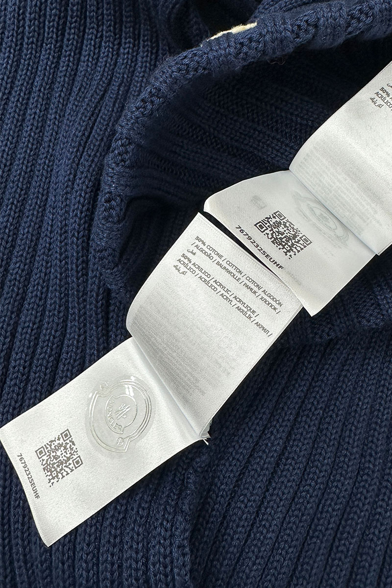 Moncler Комплект из шапки и шарфа синего цвета logo-patch