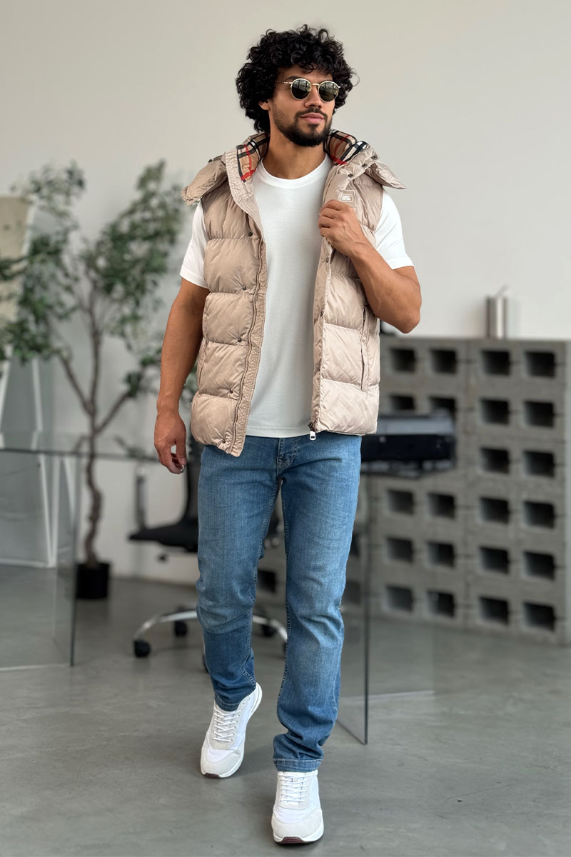 Burberry Светло-бежевый жилет logo-patch