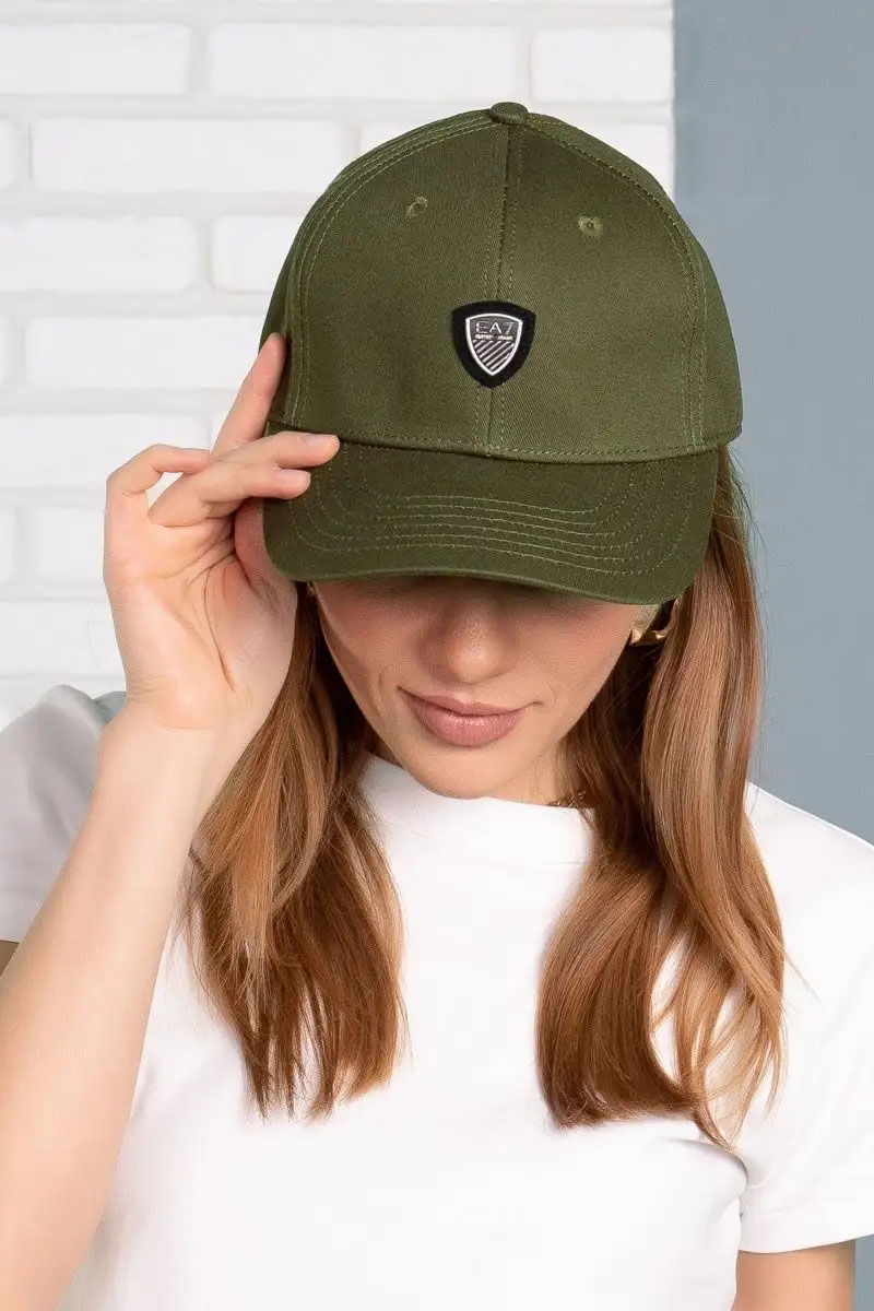 Emporio Armani EA7 Бейсболка зелёного цвета logo-plaque