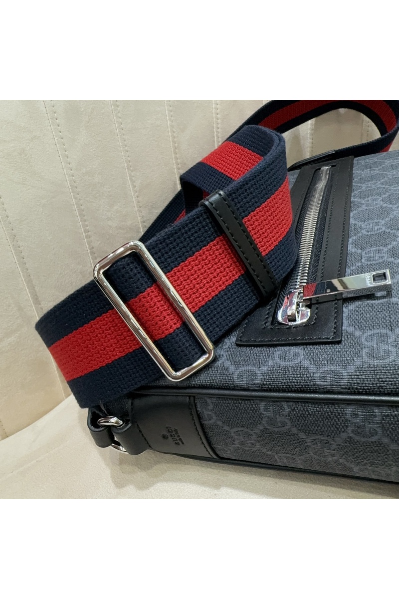 Gucci Кожаная сумка GG Messenger Premium 30x27x4.5 см