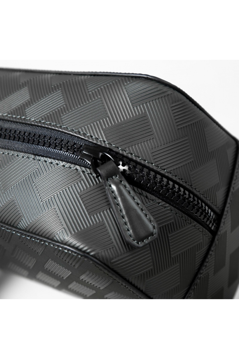 Montblanc Кожаный несессер Extreme 3.0 Premium 23x14x15 см