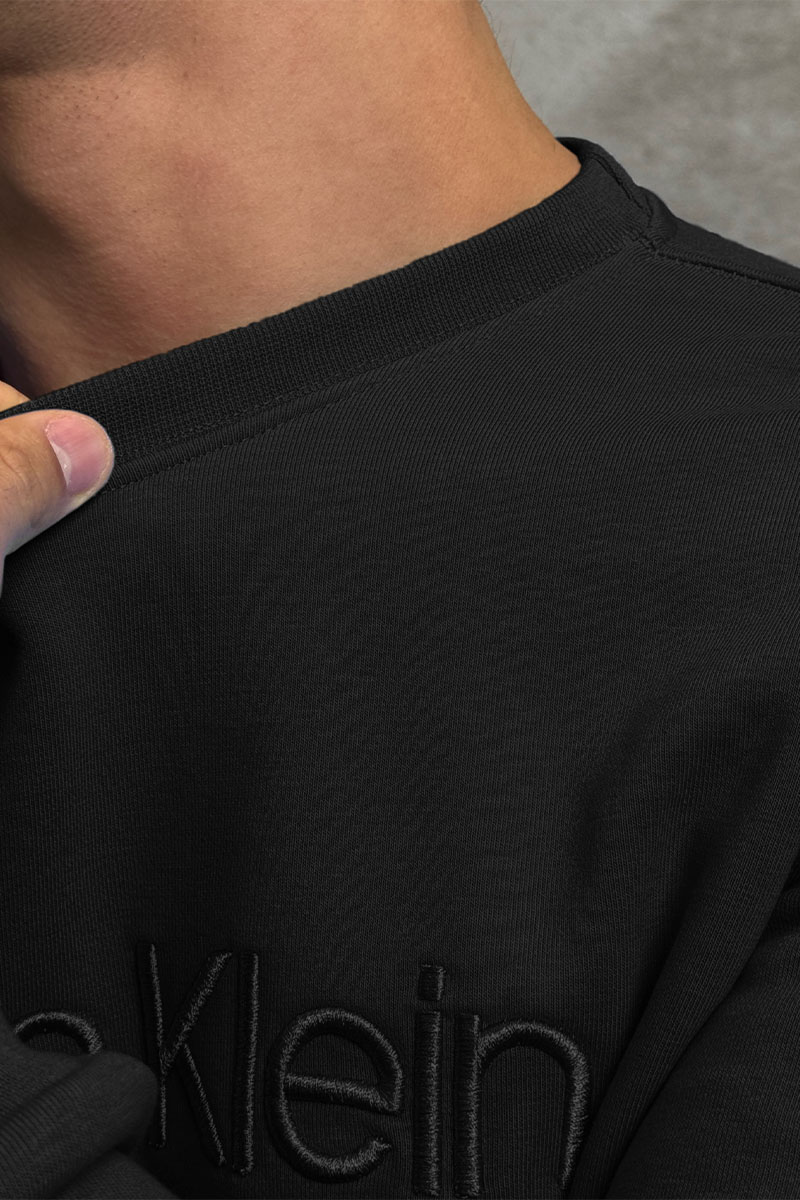 Calvin Klein Свитшот чёрного цвета embroidered-logo