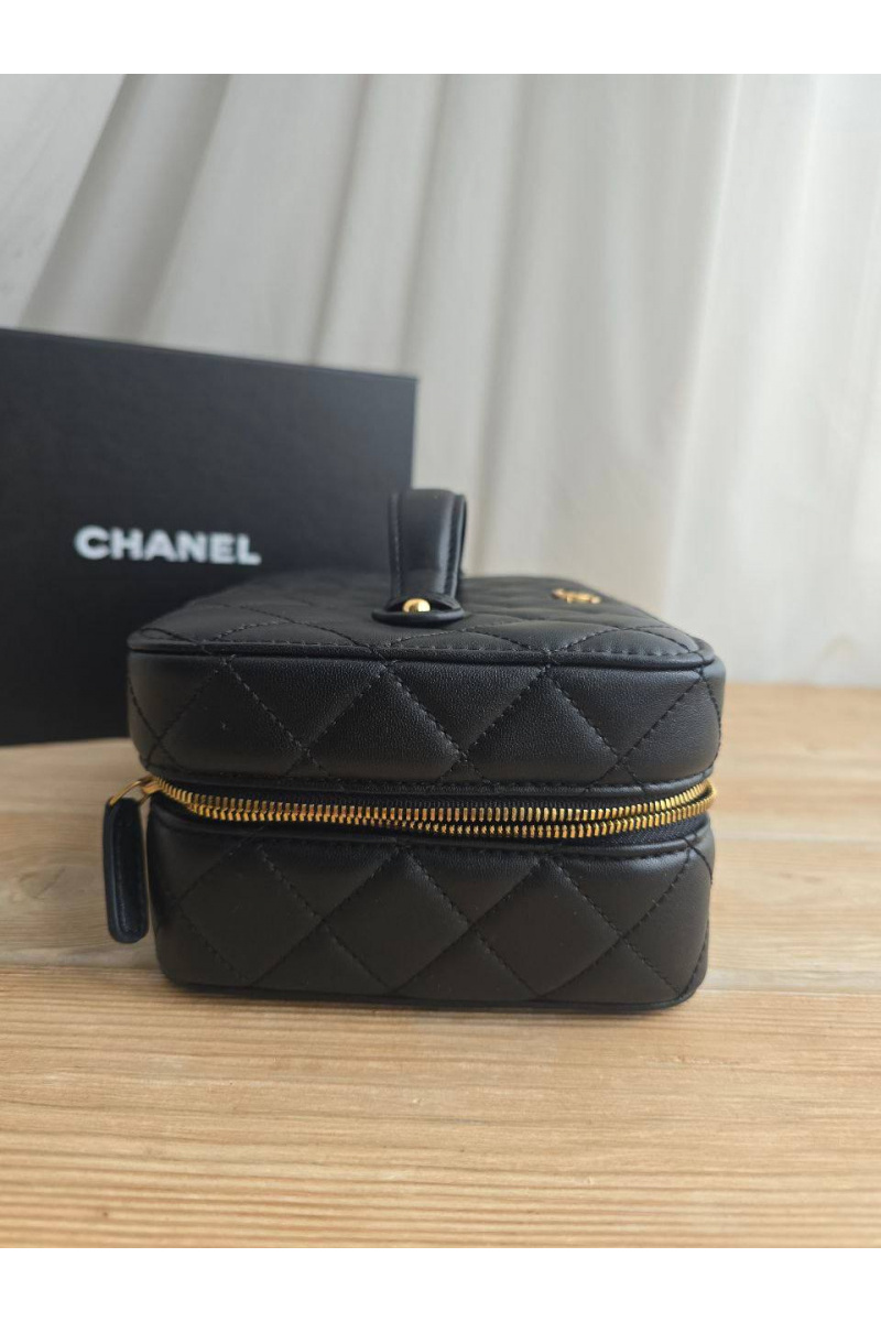 Chаnеl Кожаная косметичка 20x14 см