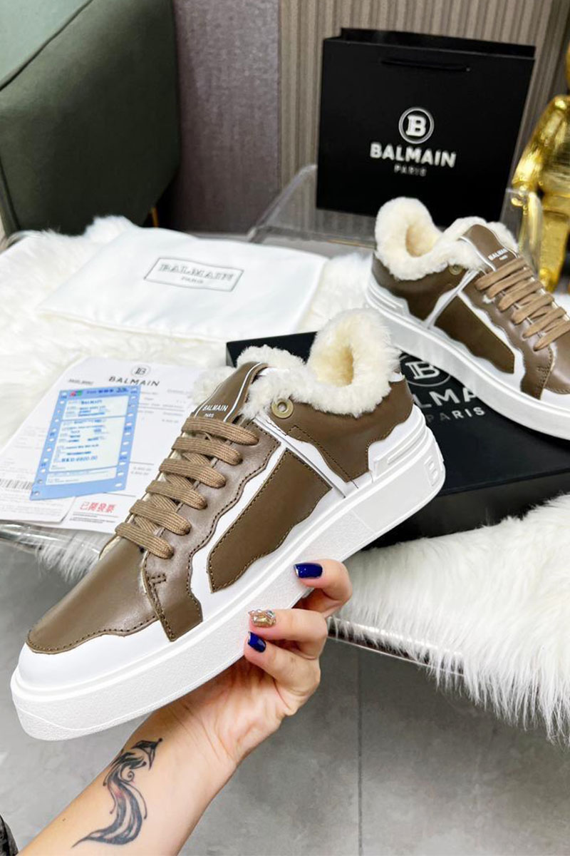Balmain Кожаные кроссовки с мехом low-top - Beige / White