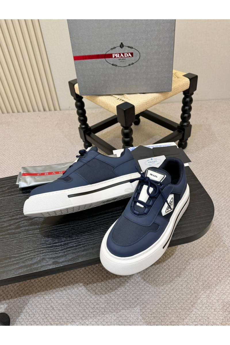 Prada Комбинированные кроссовки logo-plaque