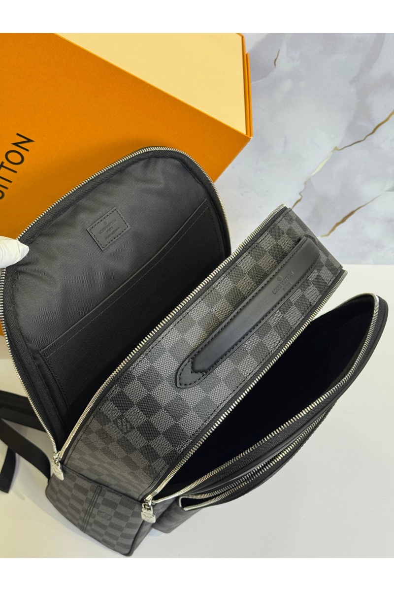 Lоuis Vuittоn Кожаный рюкзак Damier Infini premium 40x31x15 см
