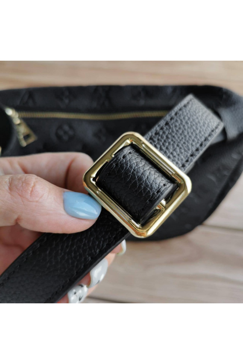 Lоuis Vuittоn Кожаная сумка на пояс Monogram All-over 28x14 см