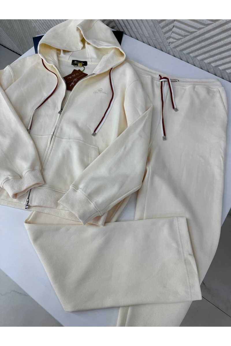 Loro Piana Женский бежевый костюм Premium
