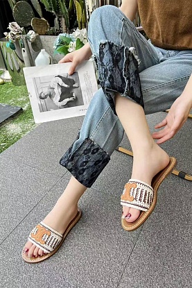 Женские шлёпанцы 