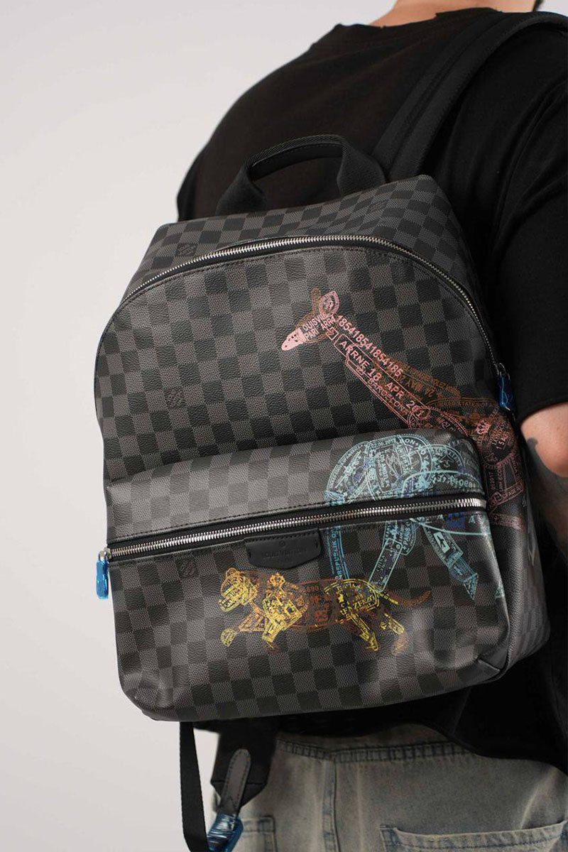 Lоuis Vuittоn Кожаный рюкзак Discovery Damier Graphite 37x40x20 см