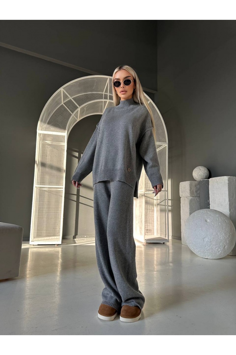 Loro Piana Женский серый костюм Premium