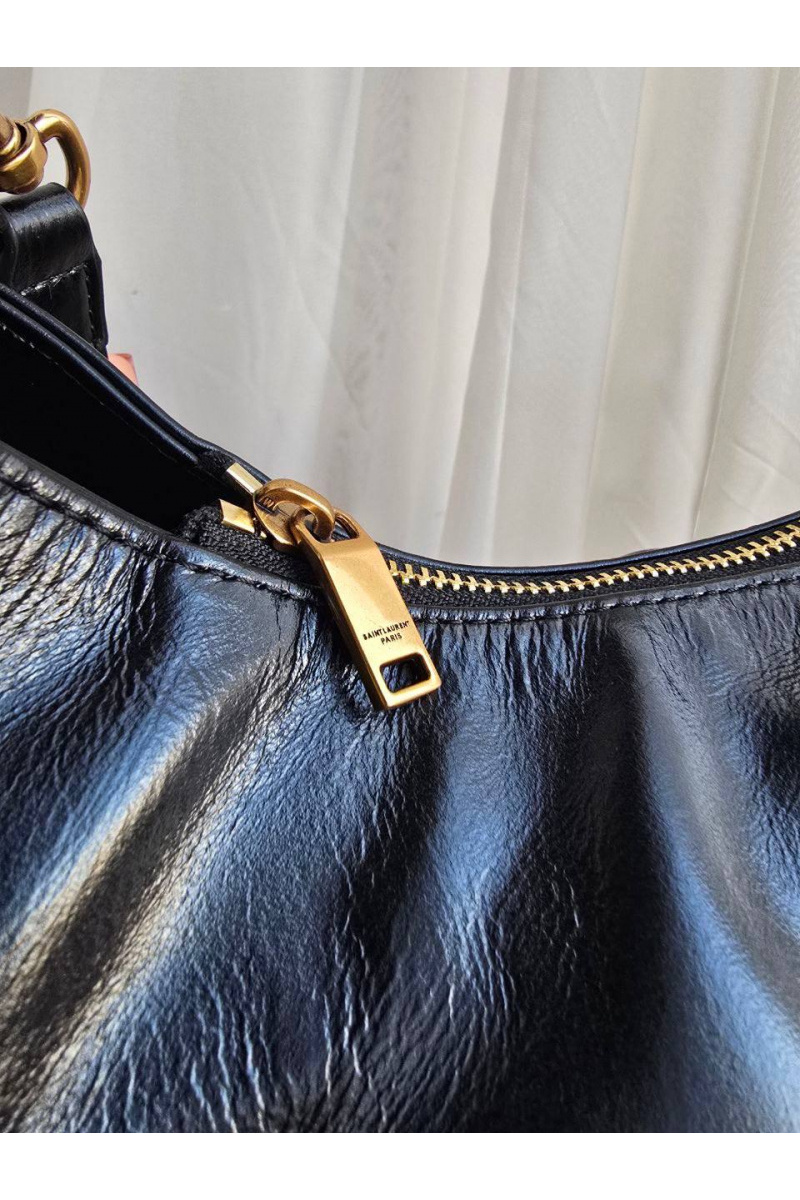 Yves Saint Laurent Кожаная сумка Le 31x20