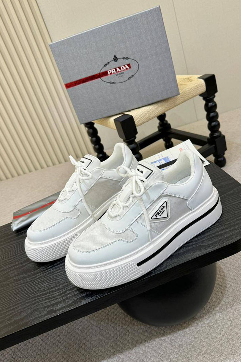 Prada Комбинированные кроссовки logo-plaque - White