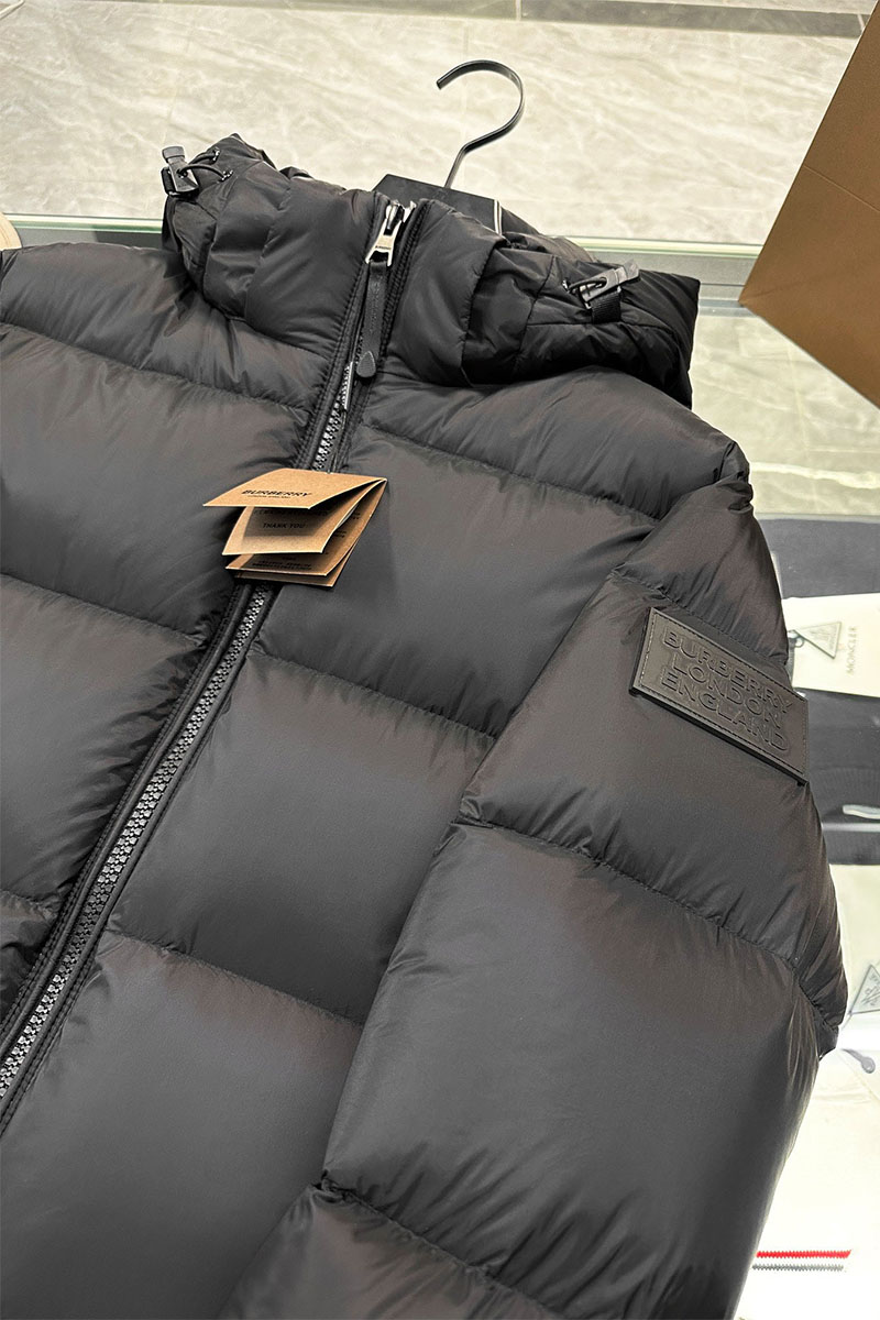 Burberry Мужской чёрный пуховик logo-patch