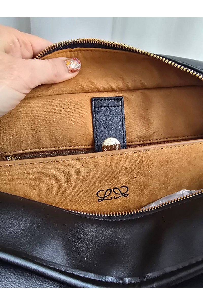 Loewe Кожаная сумка Amazona 34x24 см