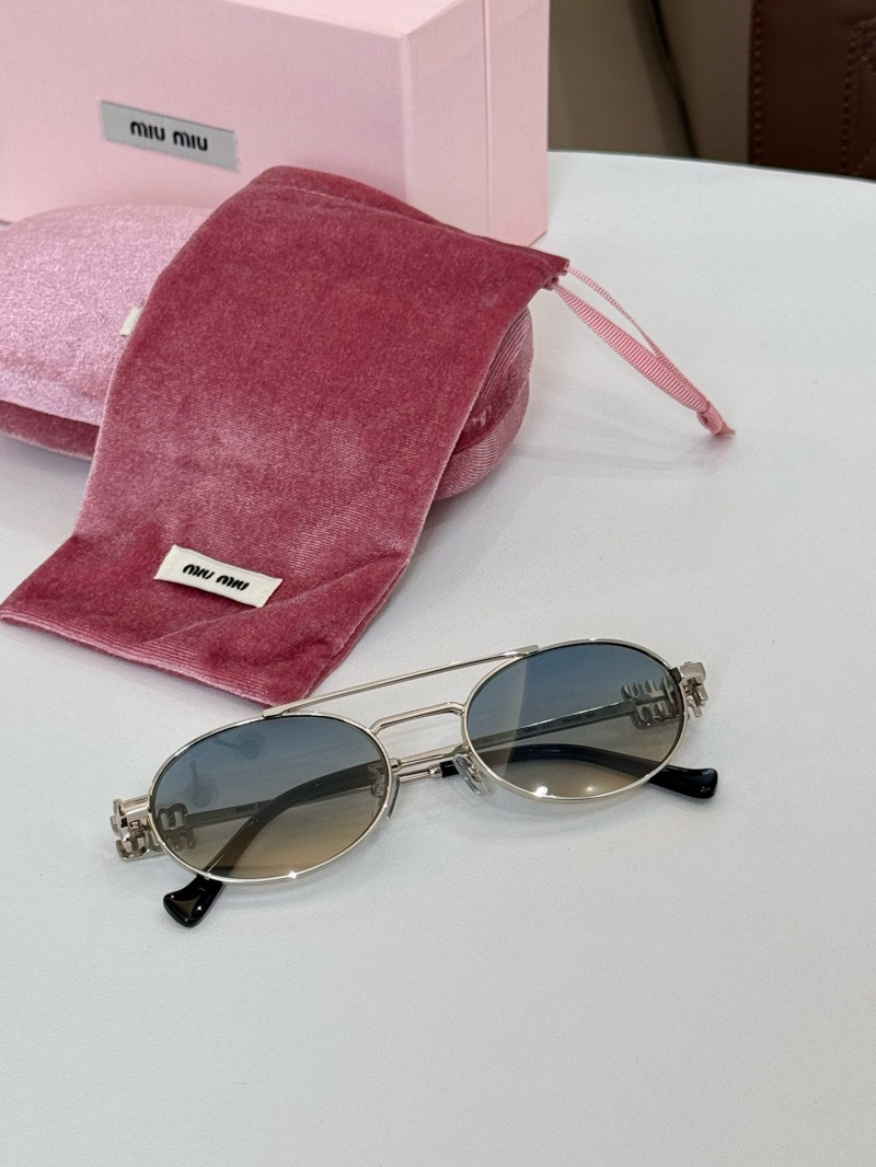 MIU MIU Женские солнцезащитные очки Oval