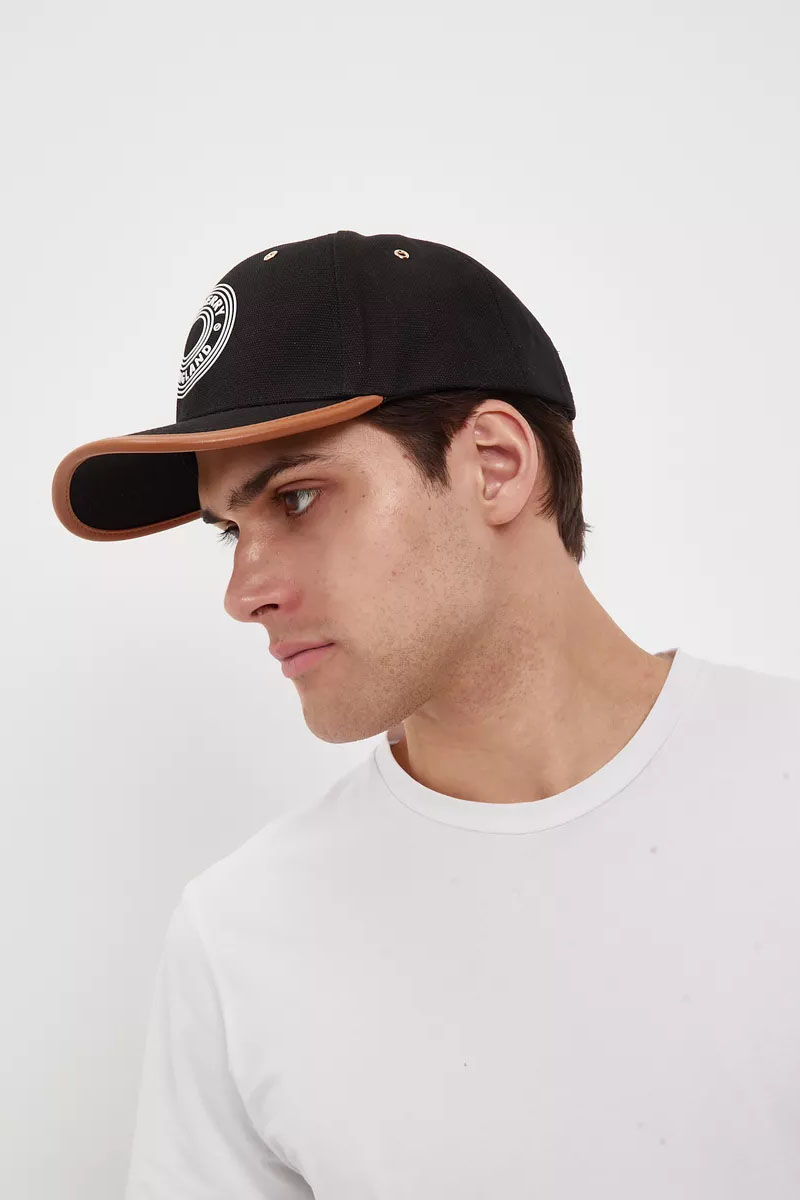 Burberry Бейсболка чёрного цвета logo-applique