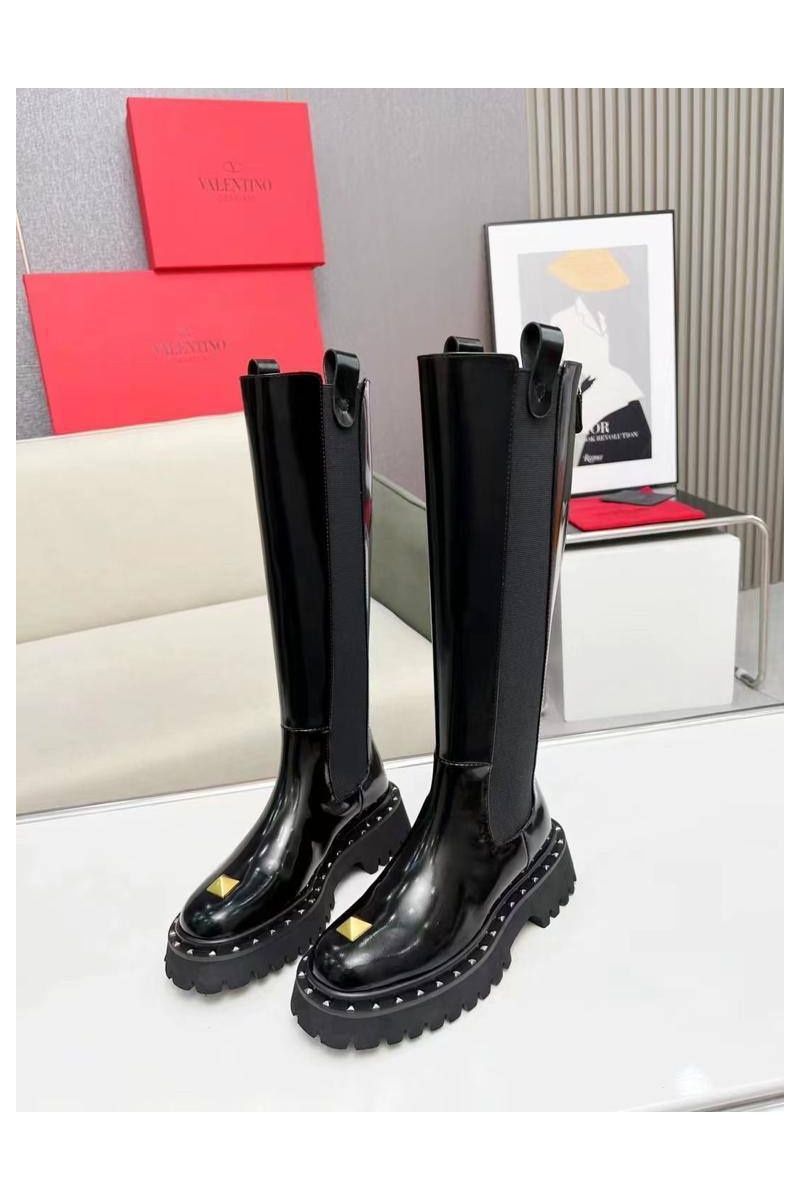 Valentino Женские кожаные сапоги мехом 