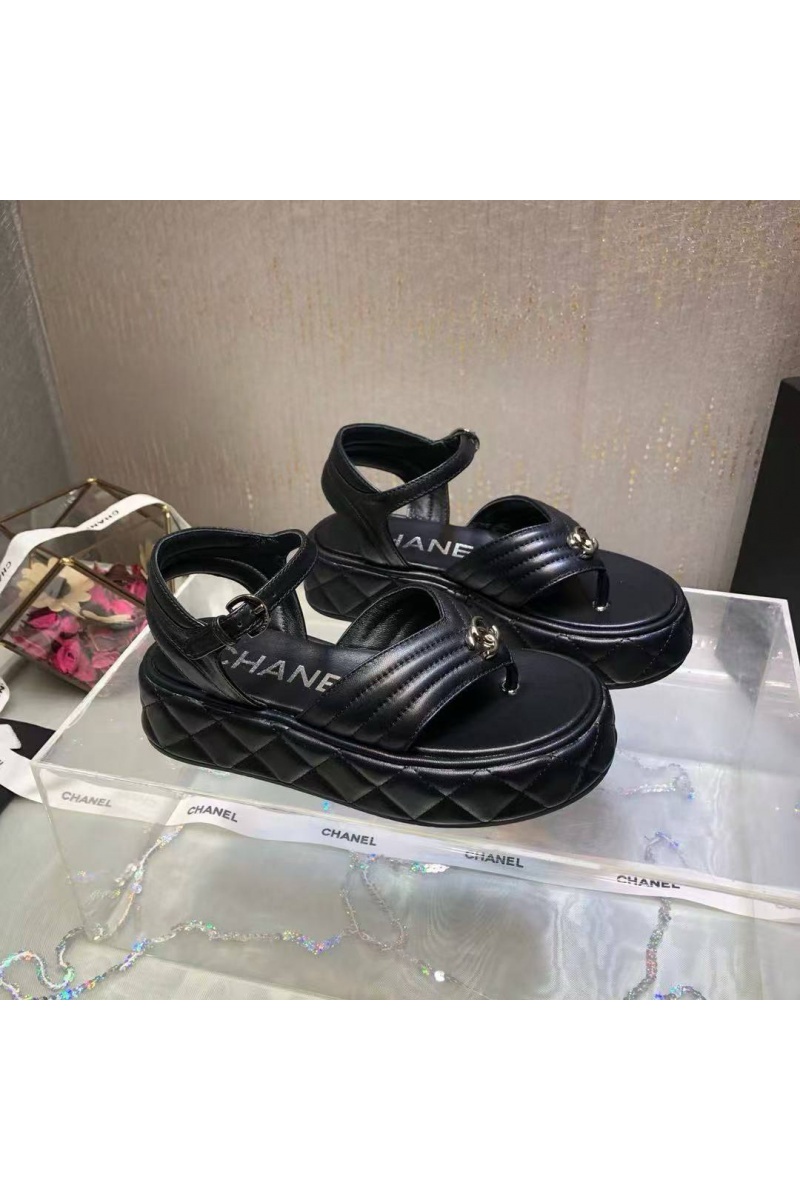 Chаnеl Женские кожаные сандалии чёрного цвета 