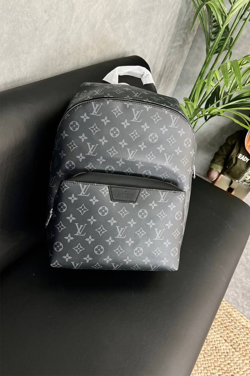 Lоuis Vuittоn Кожаный рюкзак Discovery Monogram Eclipse 37х40х20 см