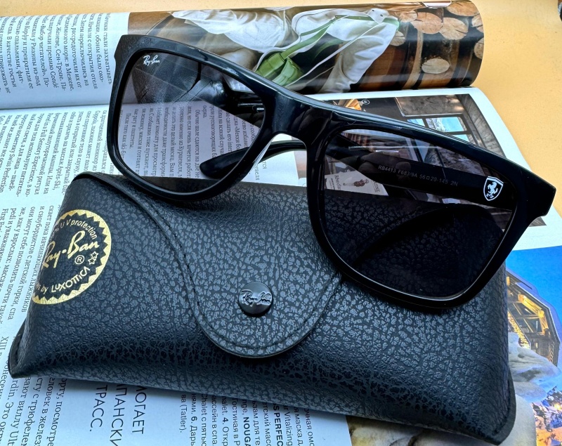 Ray-Ban Солнцезащитные очки Scuderia Ferrari - Black
