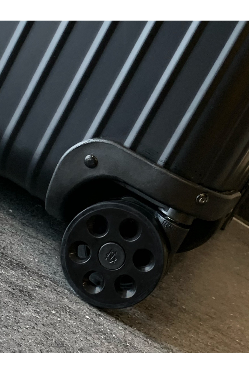 Rimowa Чемодан Aluminum Trunk Premium 77x42x36 см