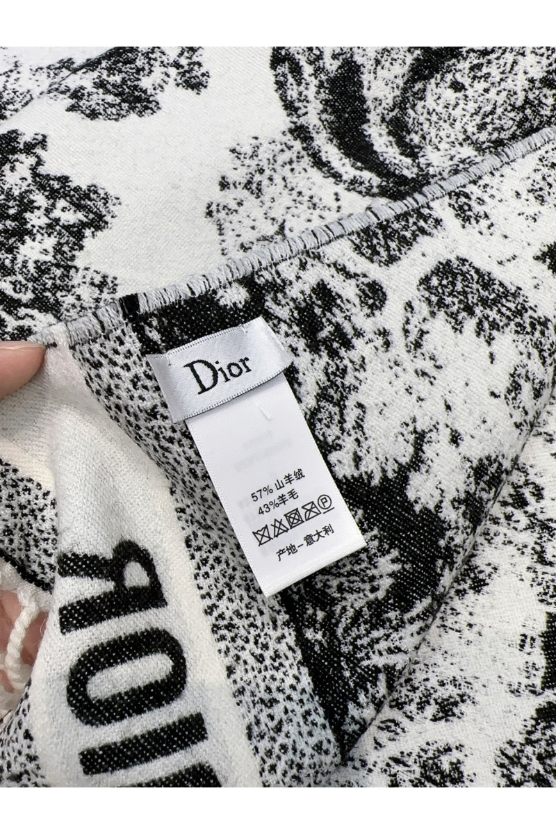 Dior Шарф Toile de Jouy Sauvage premium 140x140 см