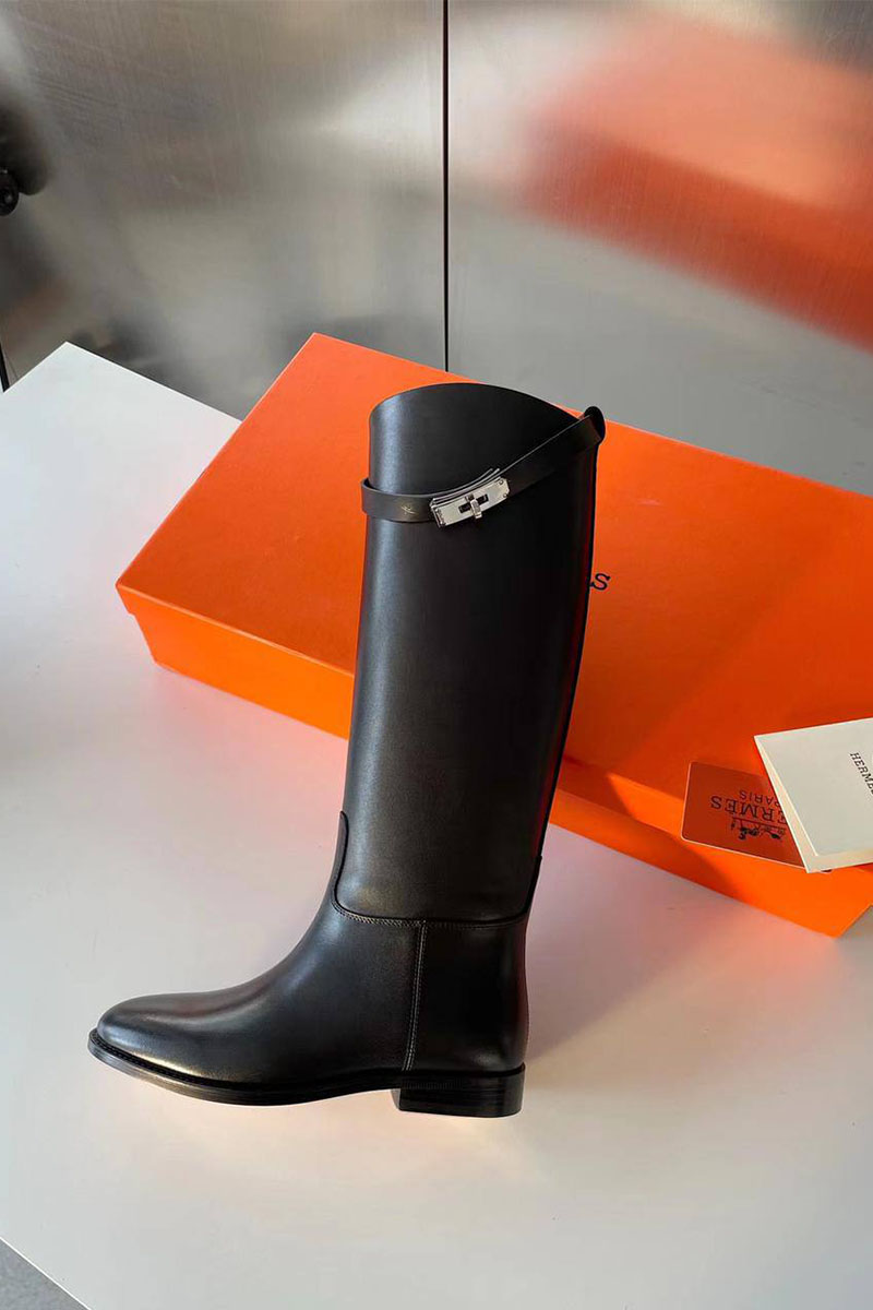 Hermes Женские кожаные сапоги чёрного цвета