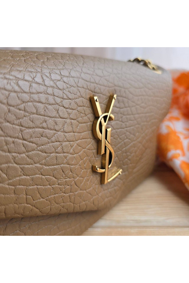 Yves Saint Laurent Кожаная сумка Calypso 27x13 см