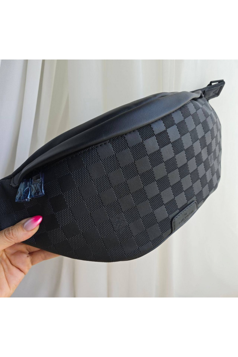 Lоuis Vuittоn Кожаная сумка на пояс Discovery Damier Infini