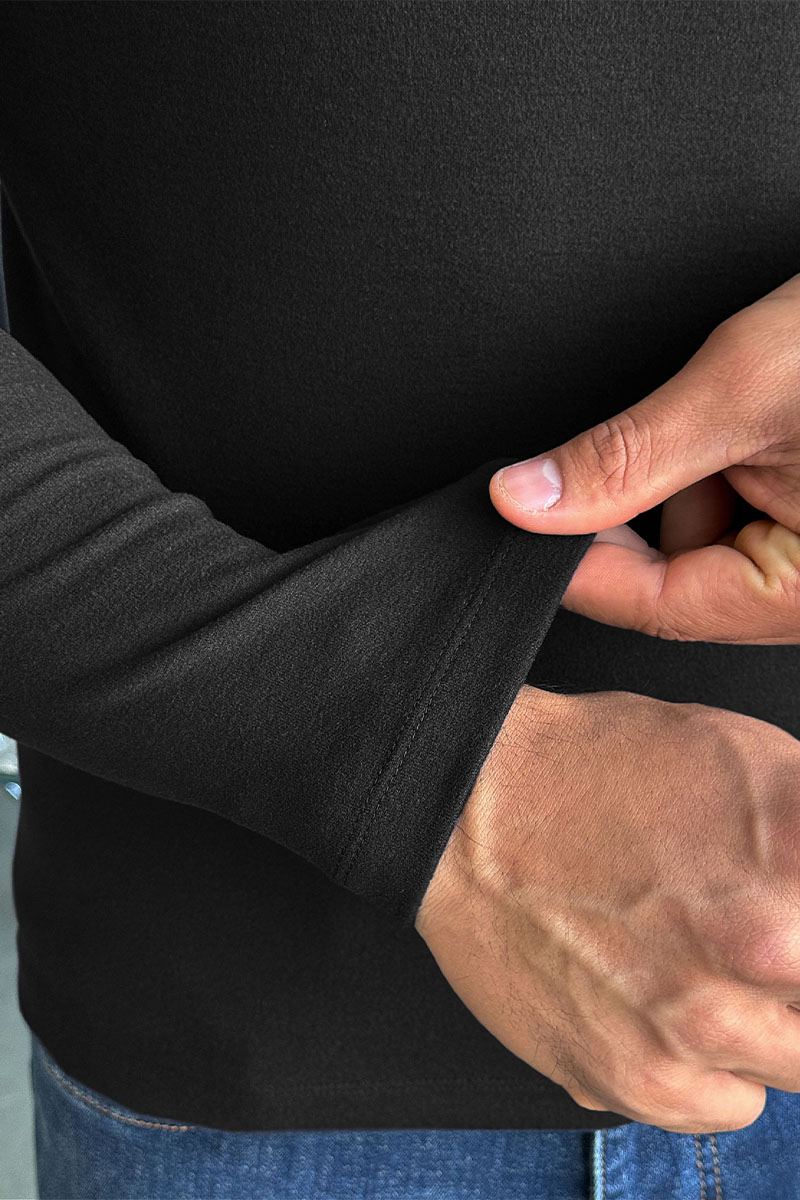 Moncler Утеплённая водолазка чёрного цвета 