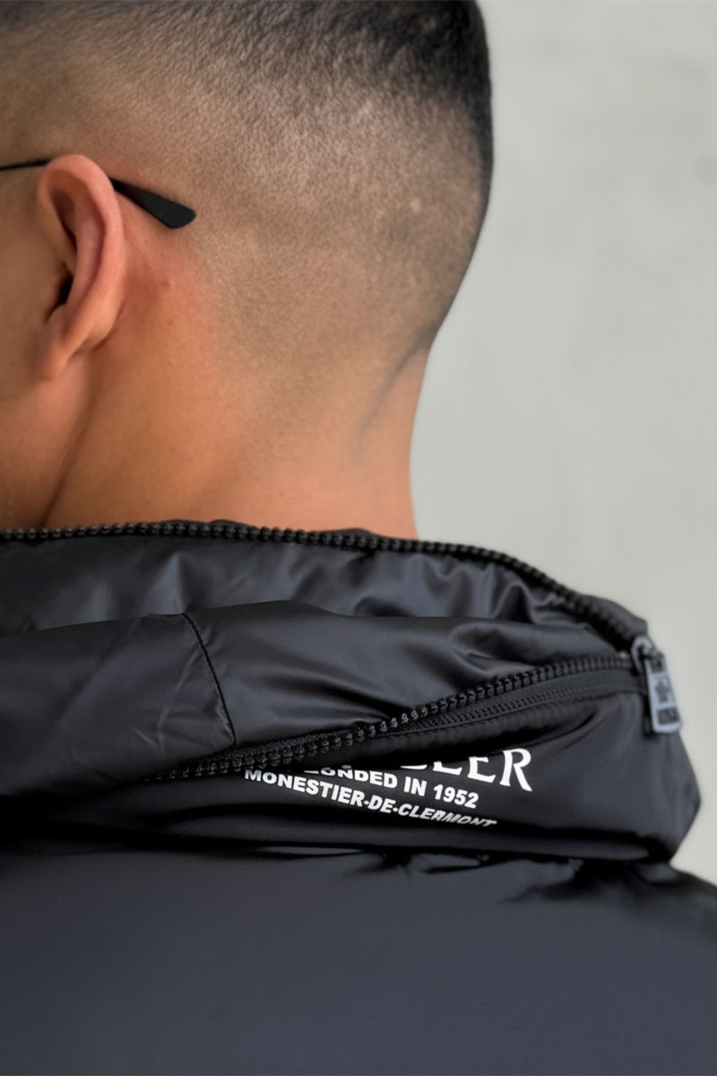 Moncler Утеплённая куртка Peuplier logo-patch - Black 